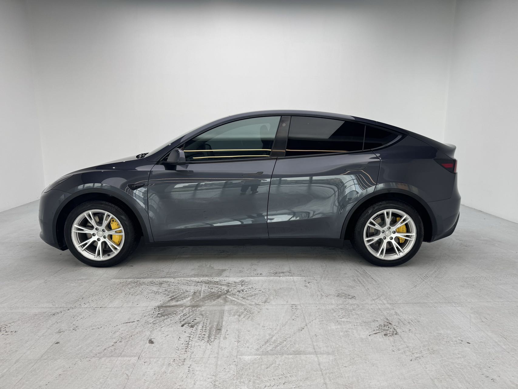 Tesla Model Y 2022 #17 Tesla Model Y 2022 car image #17
