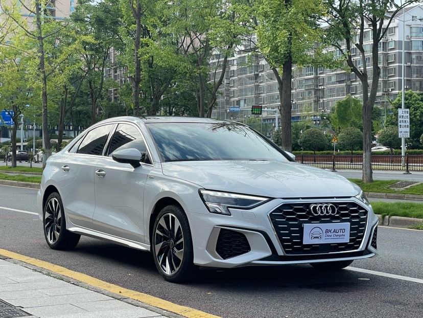 Audi A3 2023 car image #3