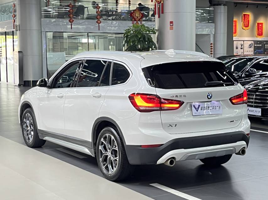 BMW X1 2020 car image #9