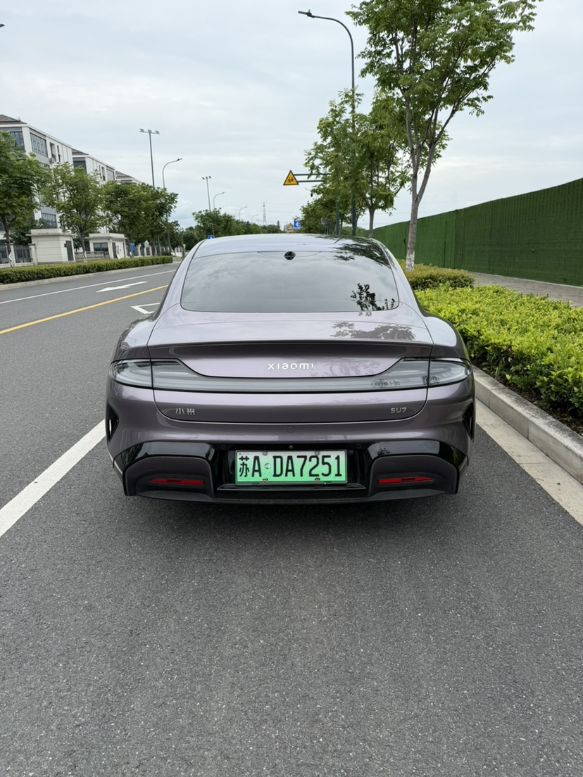 MI SU7 2025 car image #4
