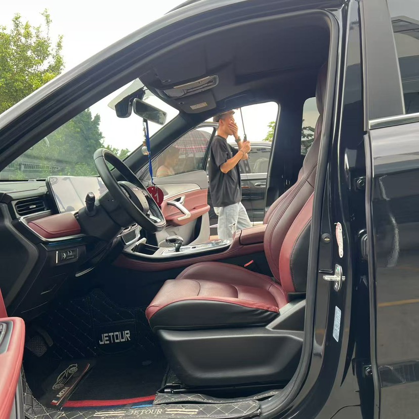Jetour X70 PLUS 2022 car image #4
