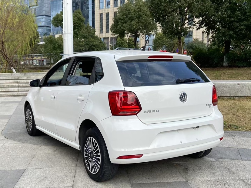 Volkswagen Polo 2019 car image #5