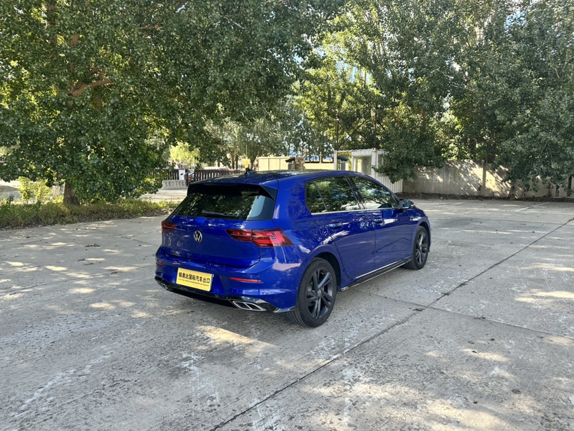 Volkswagen Golf 2022 car image #5
