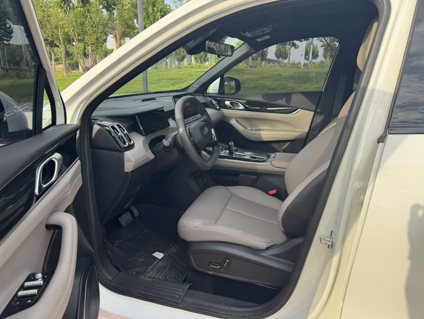 GEELY Boyue L 2025 car image #7