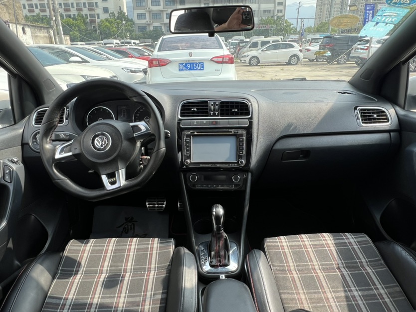 Volkswagen Polo 2013 #4 Volkswagen Polo 2013 car image #4