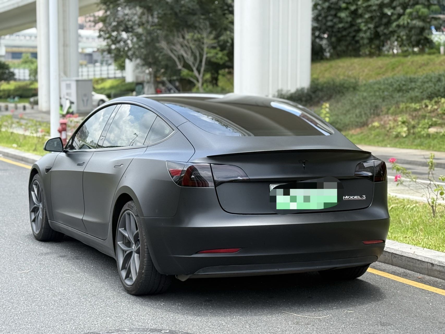 Tesla Model 3 2021 immagine di auto #3
