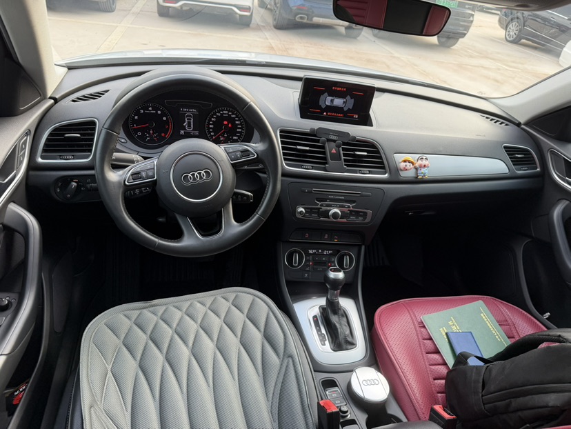 Audi Q3 2019 car image #4