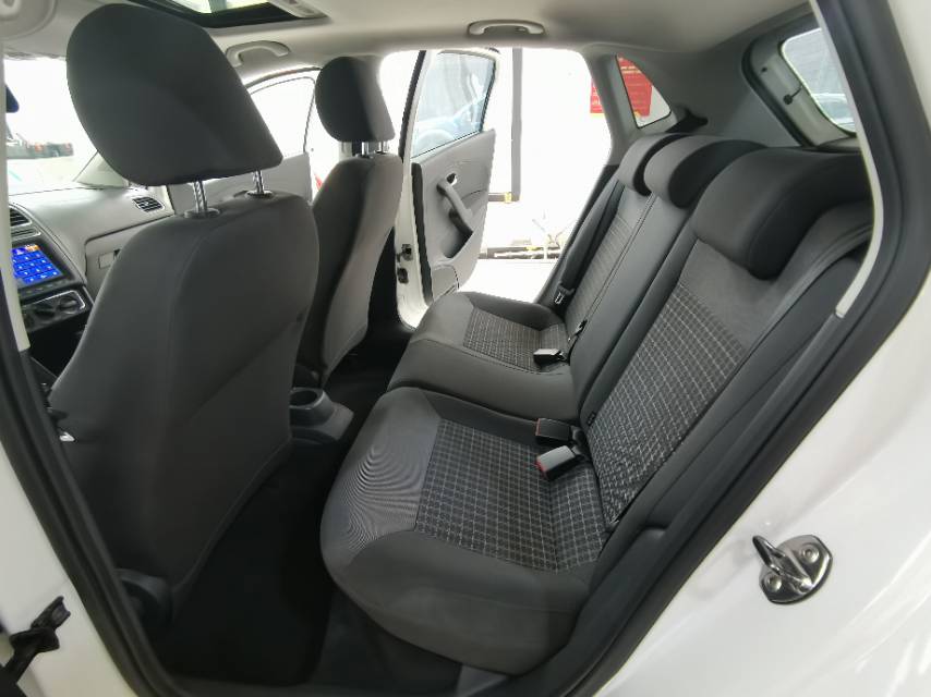 Volkswagen Polo 2017 car image #6