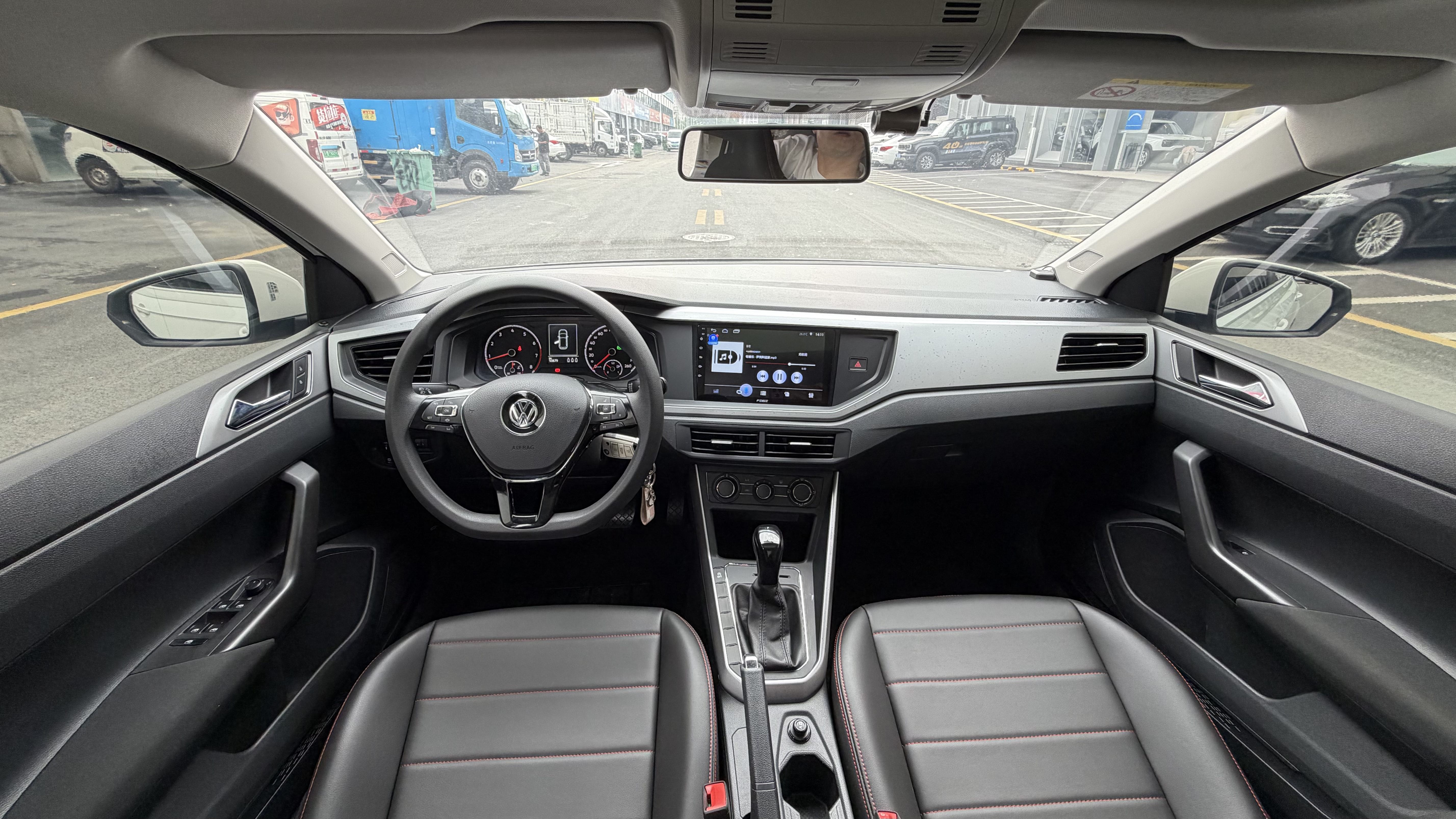 Volkswagen Polo 2020 car image #9