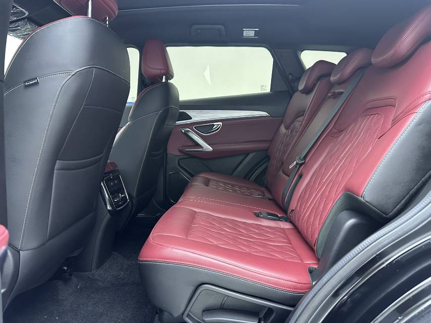 Jetour X70 PLUS 2023 #8 Jetour X70 PLUS 2023 car image #8