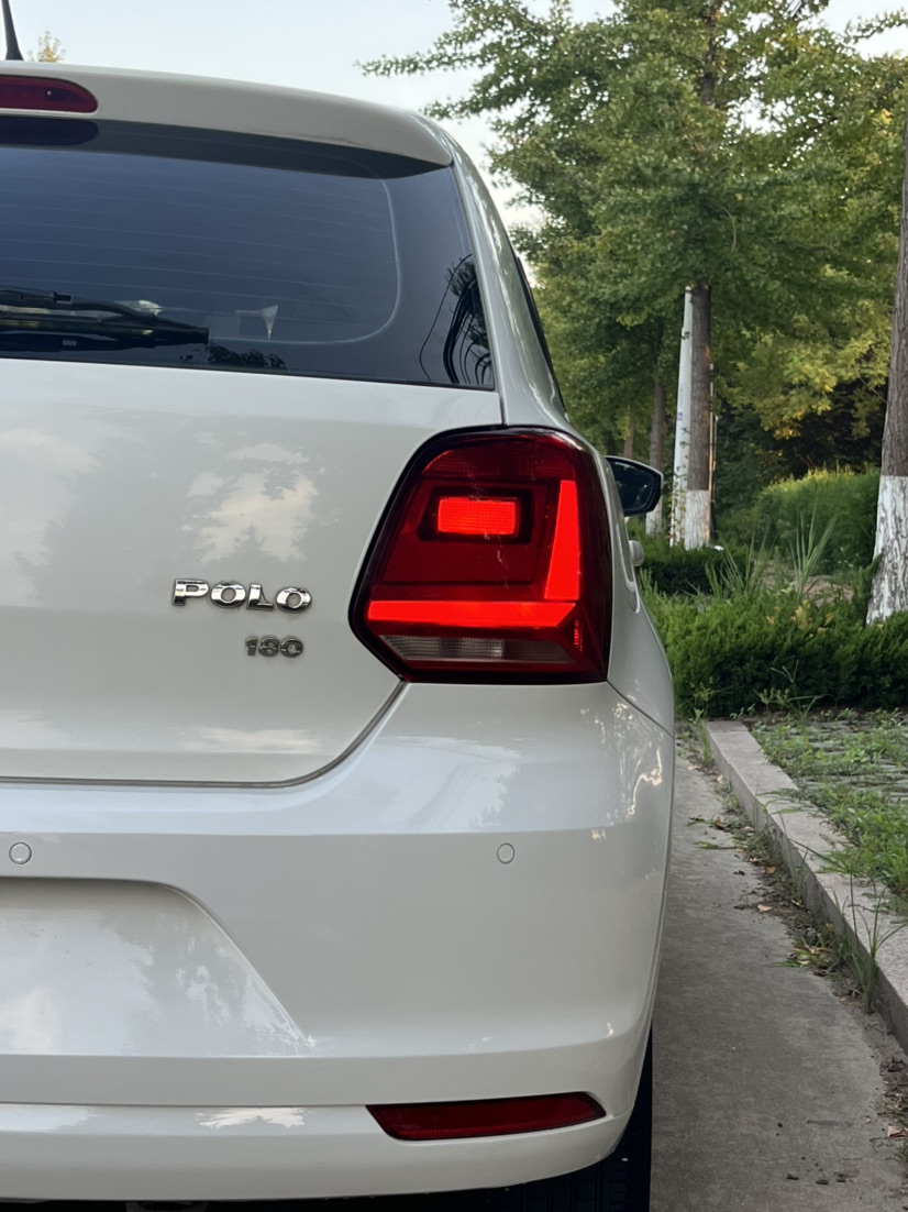 Volkswagen Polo 2015 #5 Volkswagen Polo 2015 car image #5