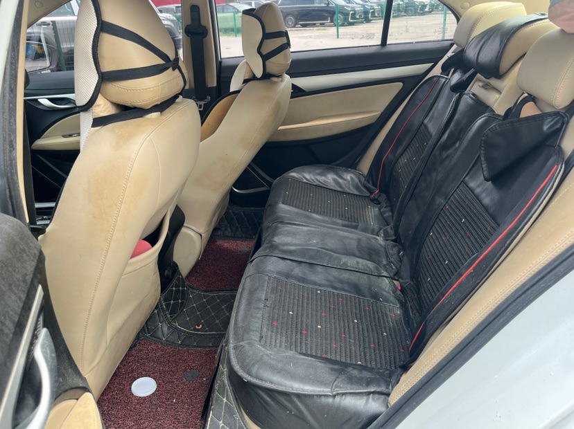 GEELY Emgrand 2018 car image #5
