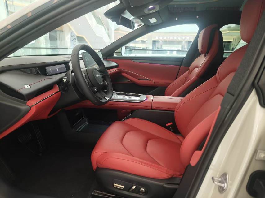 MI SU7 2025 car image #3
