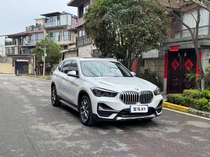BMW X1 2022 car image #3