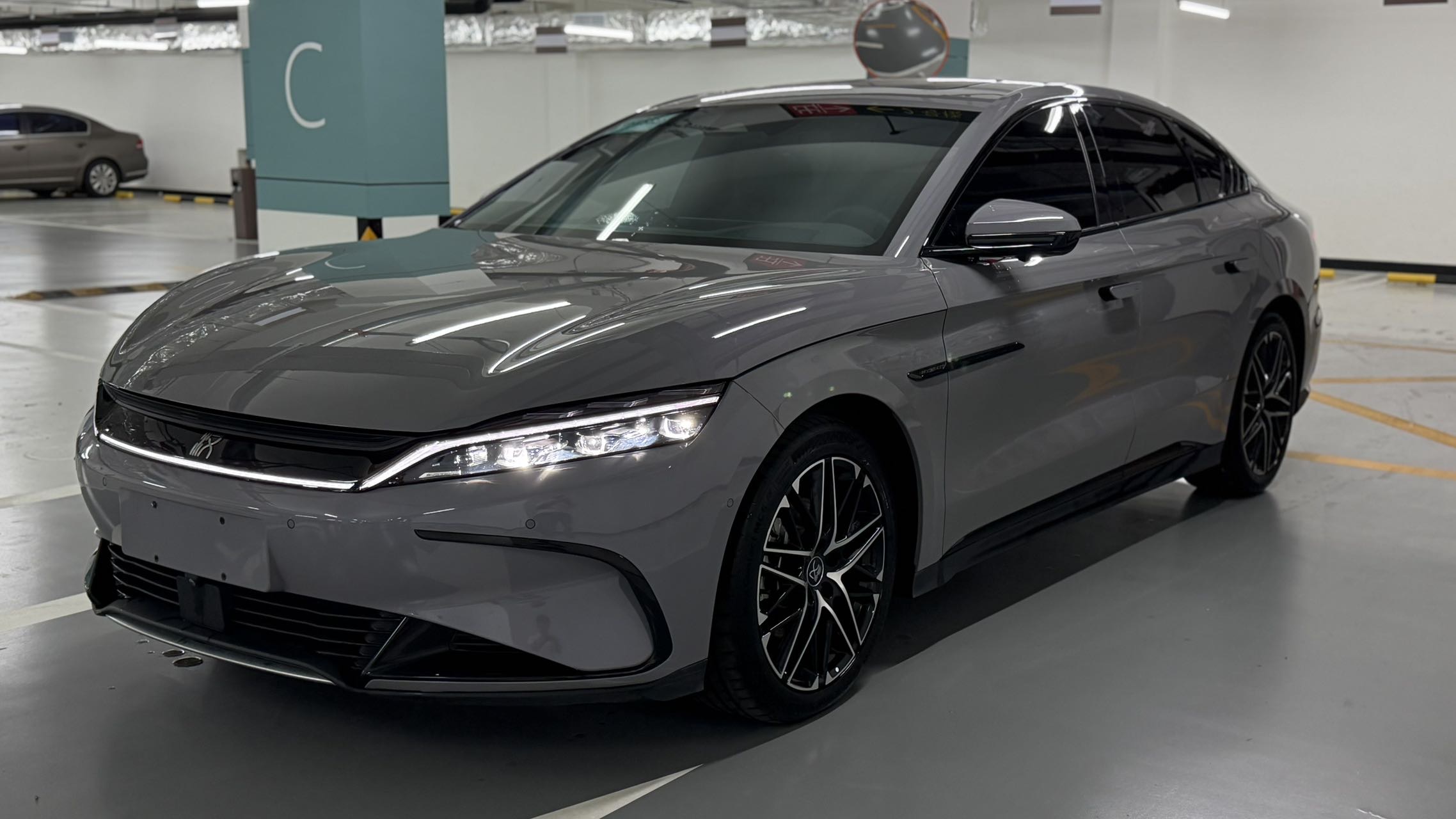 BYD Han 2024 car image 
