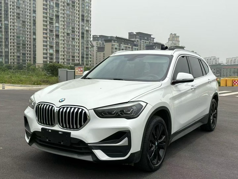 BMW X1 2021 BMW X1 2021 car image