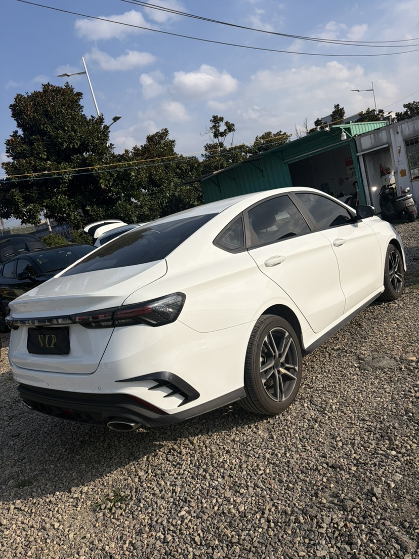 GEELY Binray 2024 immagine di auto #9