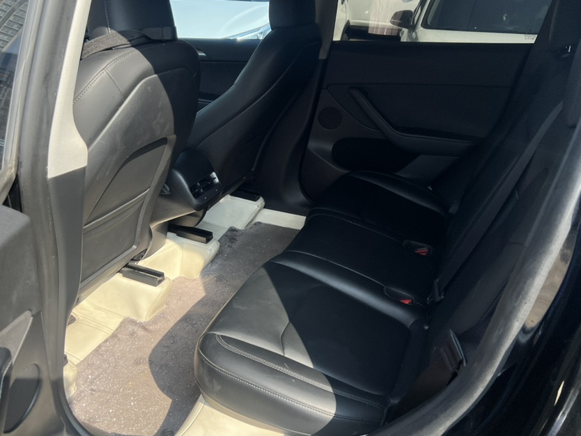 Tesla Model Y 2023 #8 Tesla Model Y 2023 car image #8