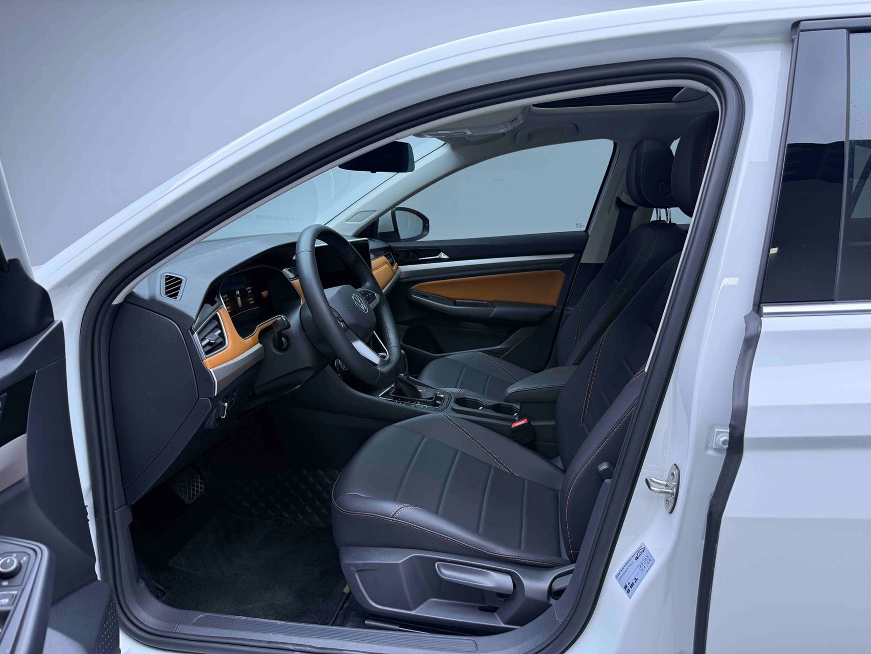 Volkswagen Bora 2022 car image #4