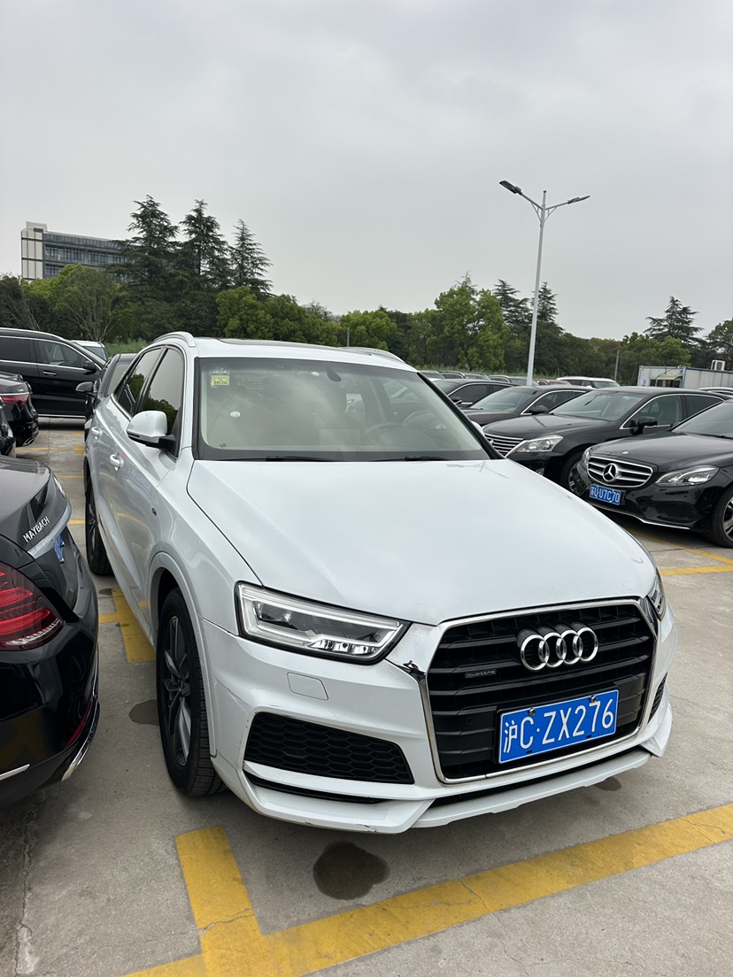 Audi Q3 2018 immagine di auto 