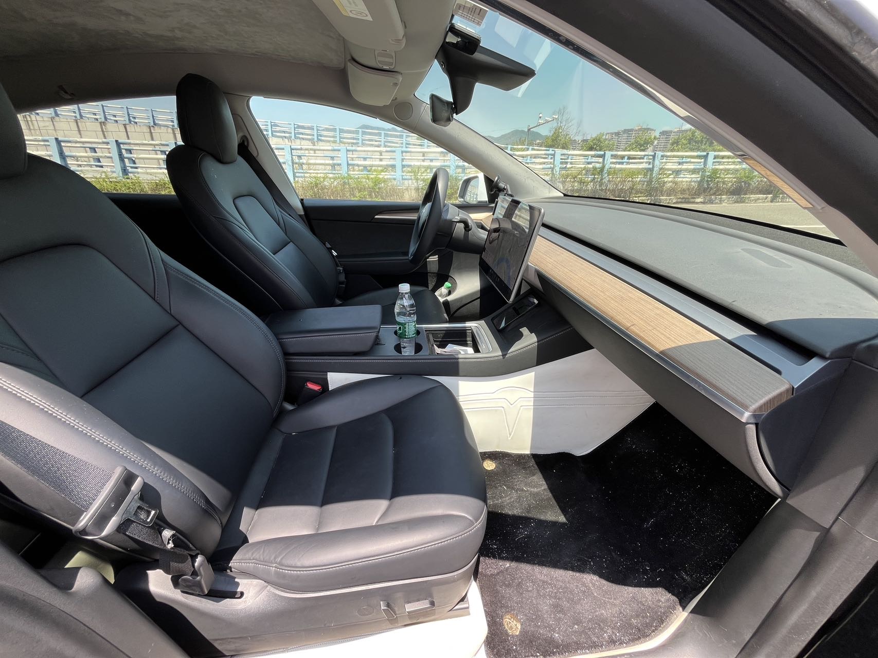 Tesla Model Y 2021 #10 Tesla Model Y 2021 car image #10