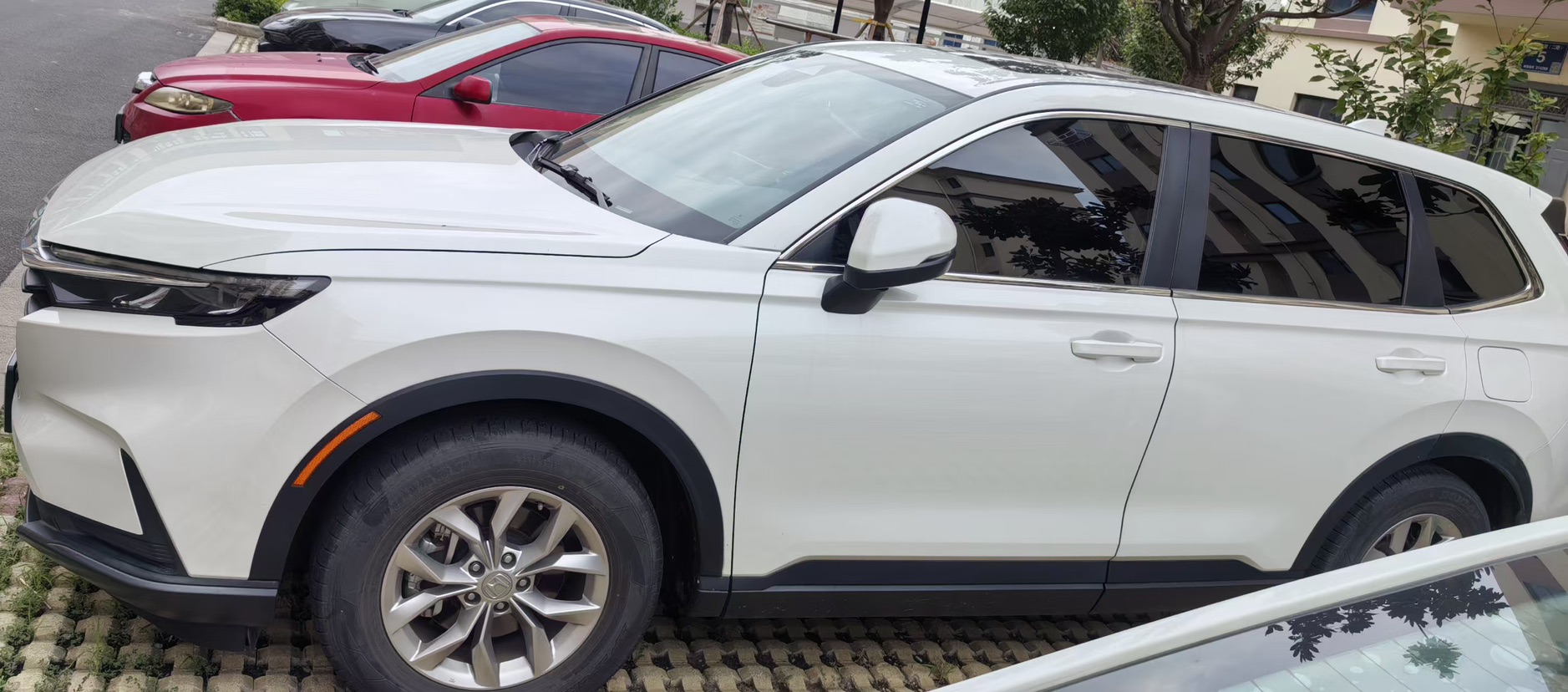 Honda CR-V 2023 car image #3