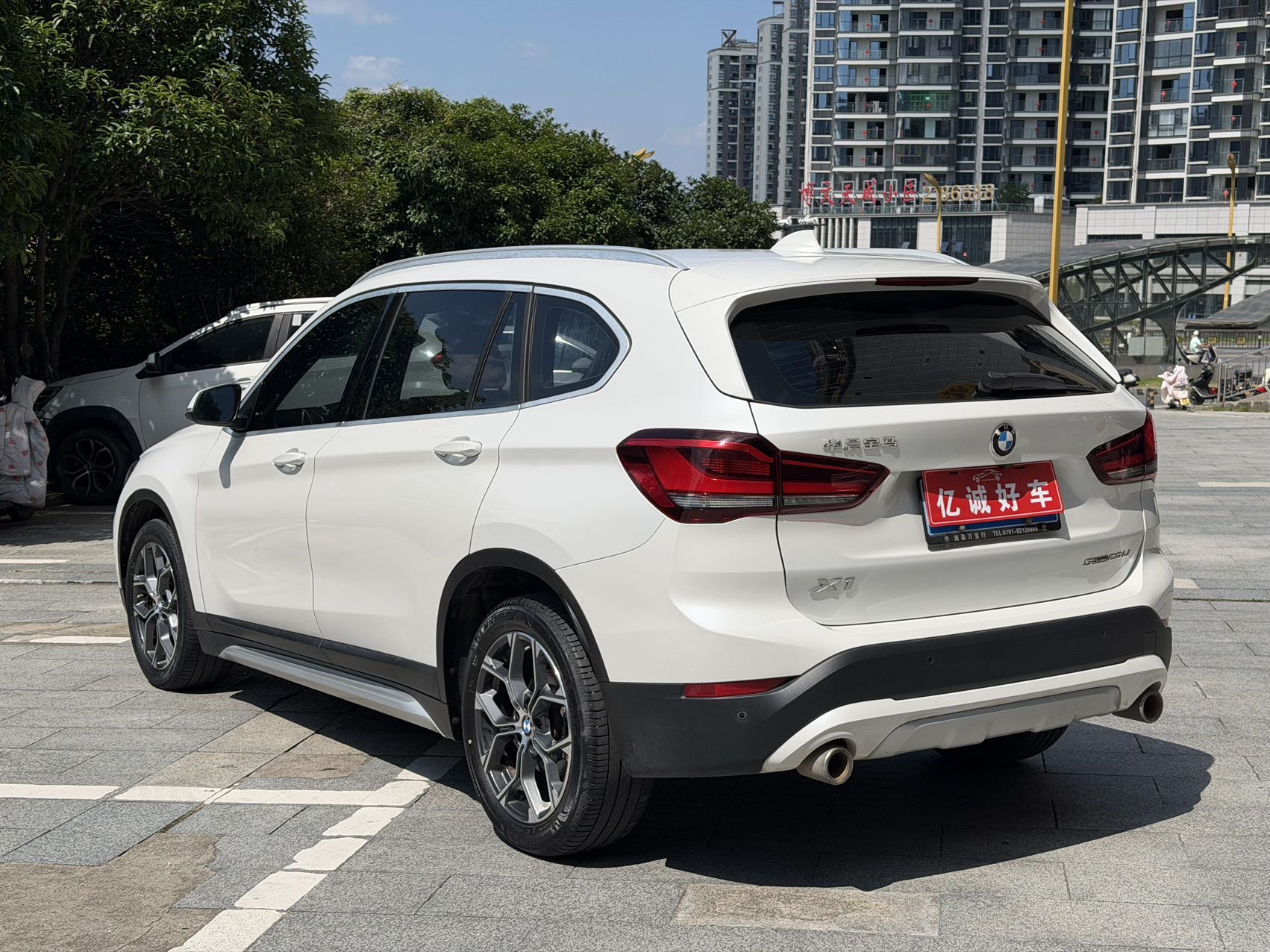 BMW X1 2021 car image #10
