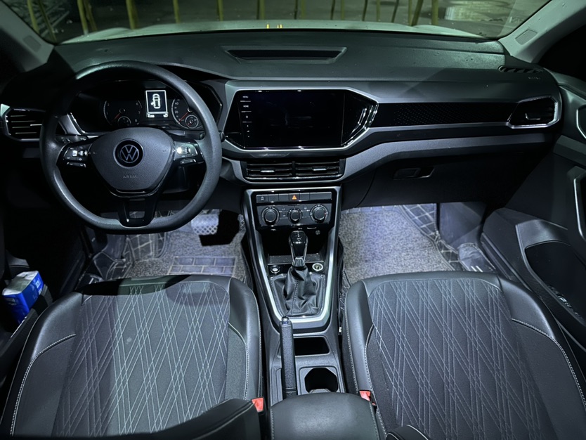 Volkswagen T-Cross 2021 #6 Volkswagen T-Cross 2021 car image #6