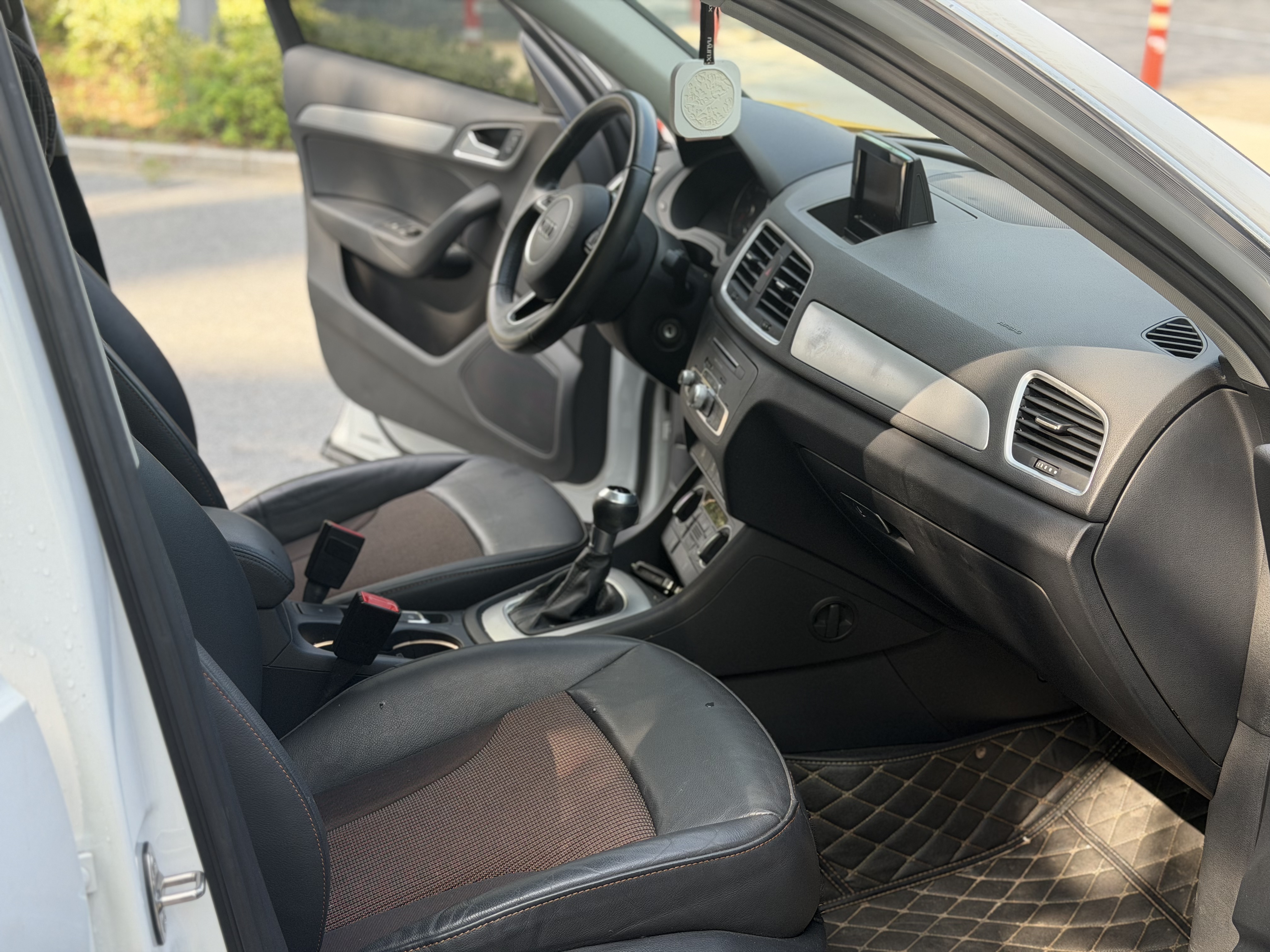 Audi Q3 2018 #6 Audi Q3 2018 car image #6
