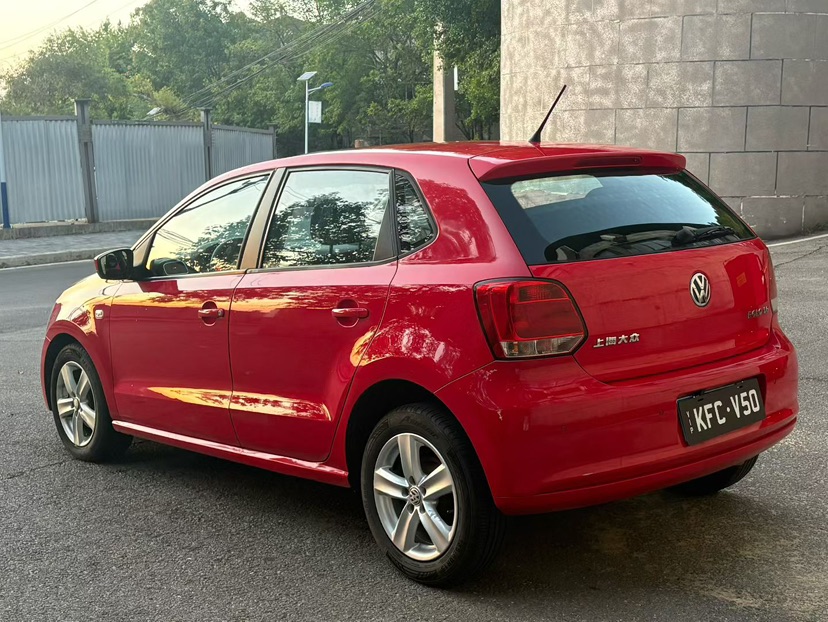 Volkswagen Polo 2012 #4 Volkswagen Polo 2012 car image #4