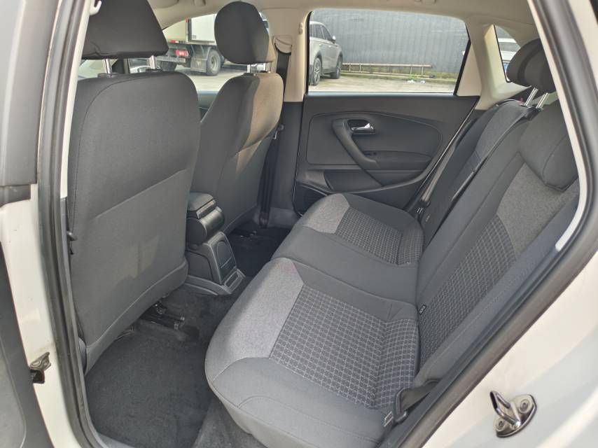 Volkswagen Polo 2016 #8 Volkswagen Polo 2016 car image #8