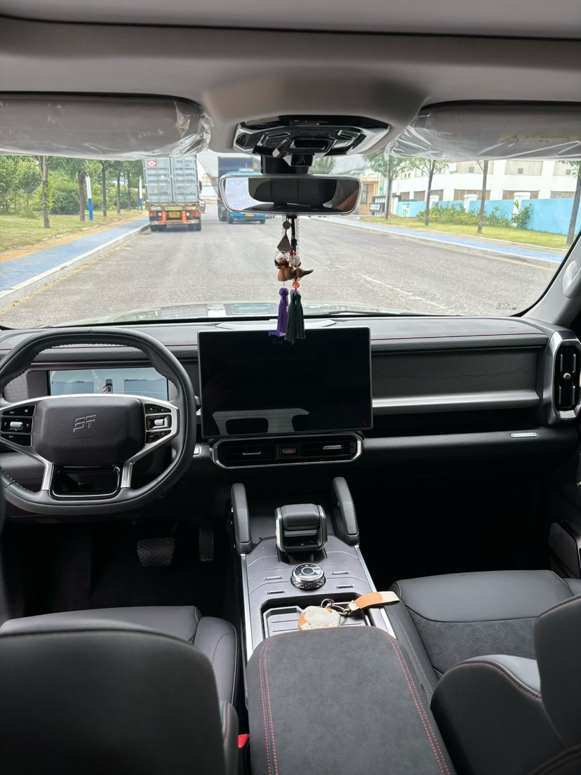 Jetour Traveller 2023 car image #9