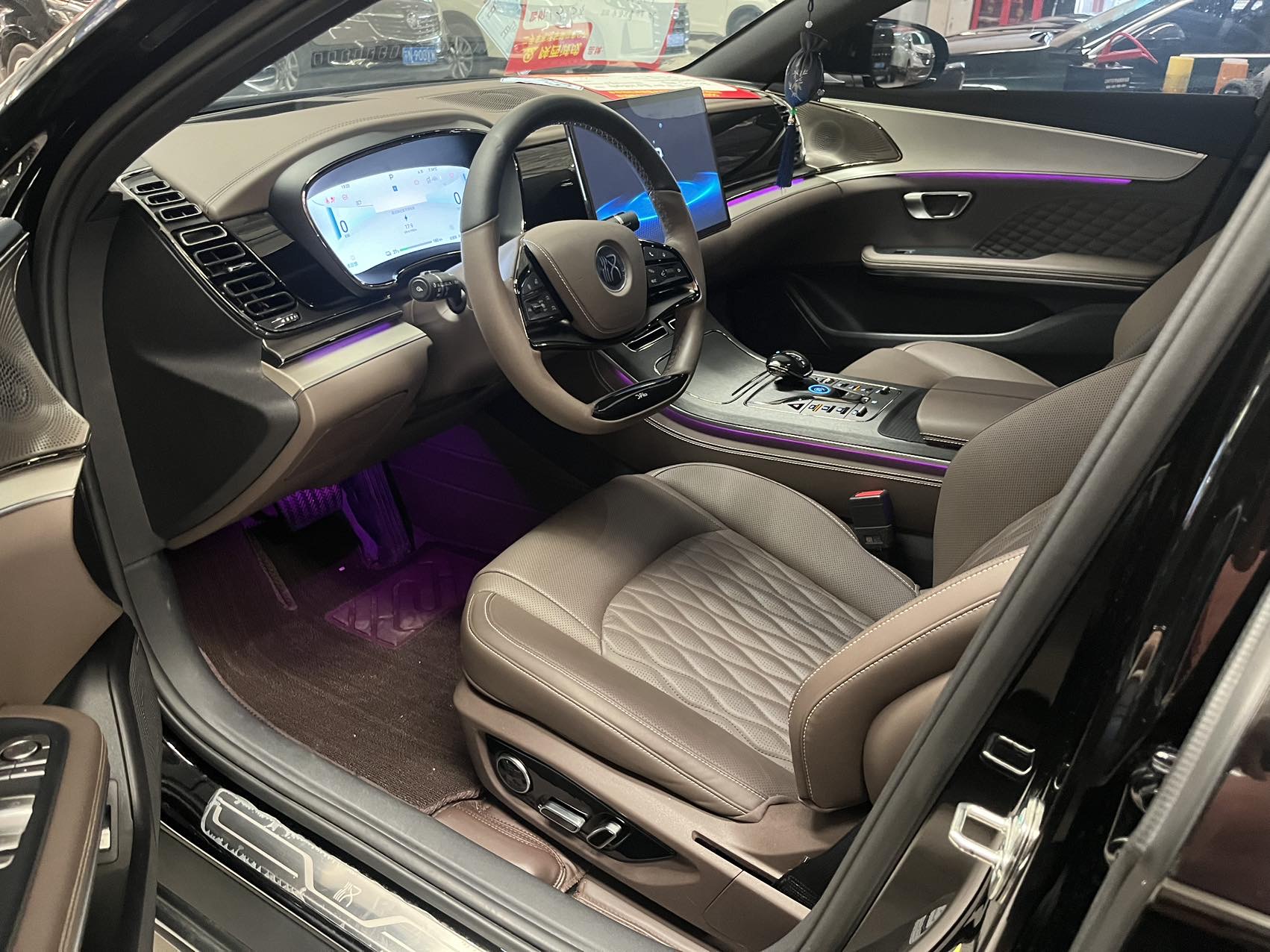 BYD Han 2024 car image #3