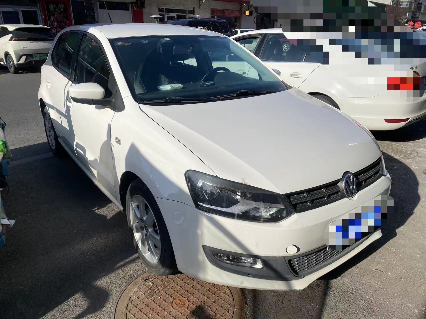 Volkswagen Polo 2014 car image #2