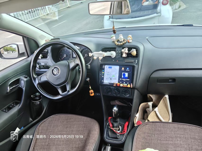 Volkswagen Polo 2018 car image #6