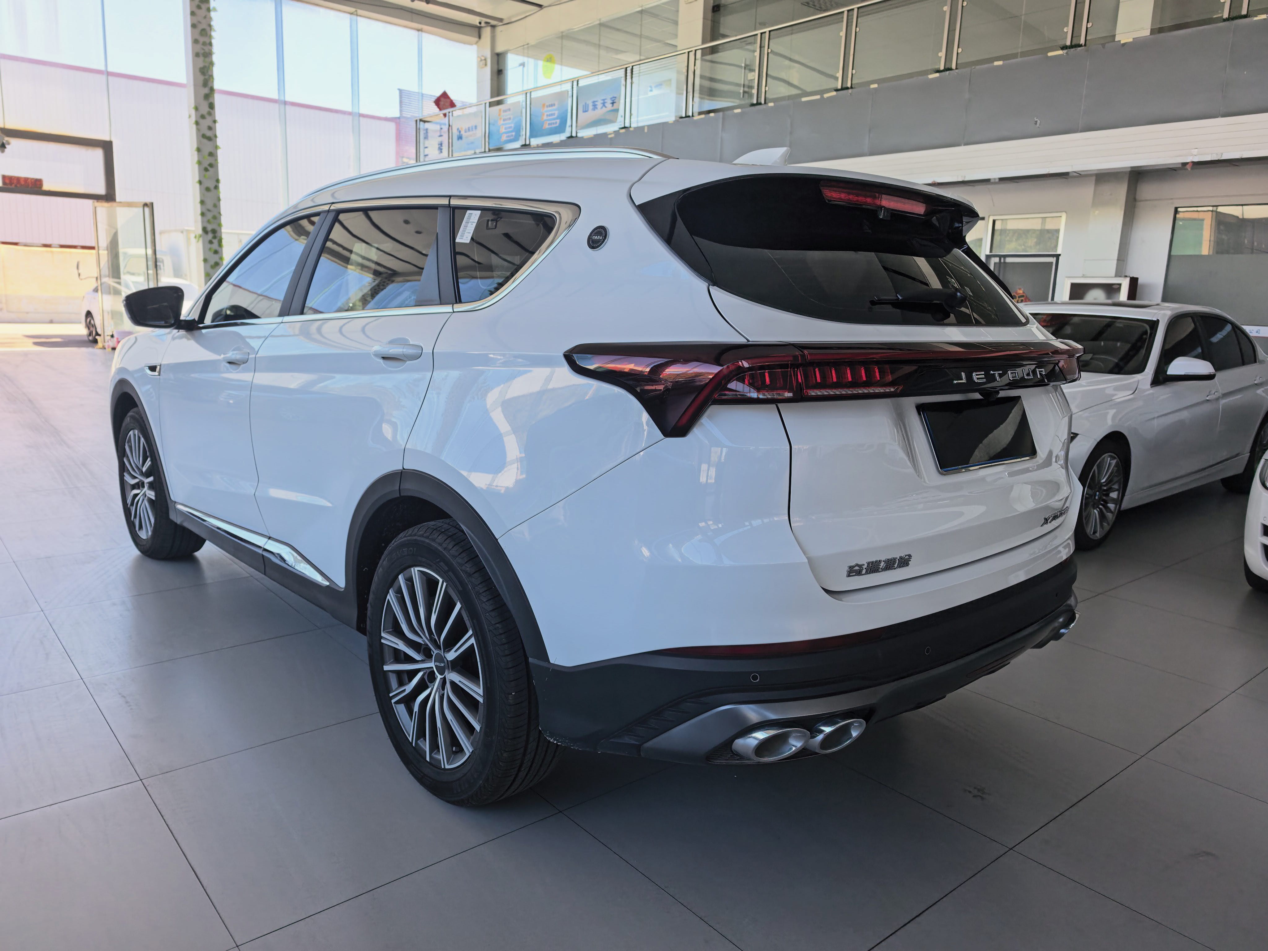 Jetour X70 PLUS 2025 car image #6