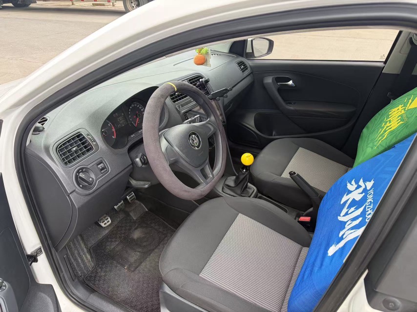 Volkswagen Polo 2018 car image #4