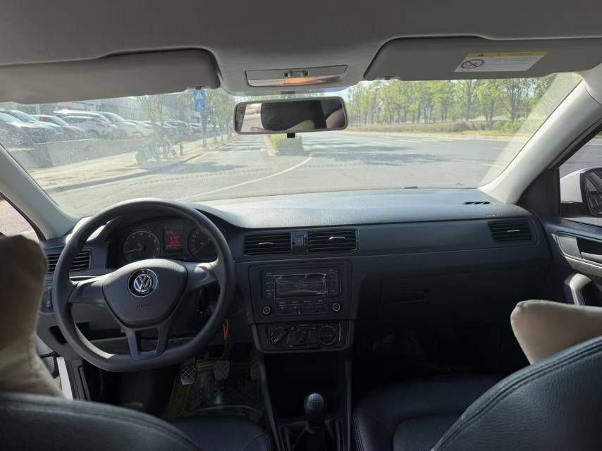 Volkswagen Santana 2016 car image #8