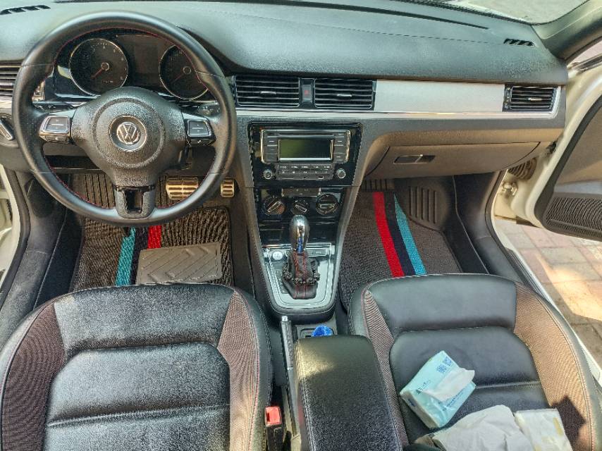 Volkswagen Bora 2015 car image #7