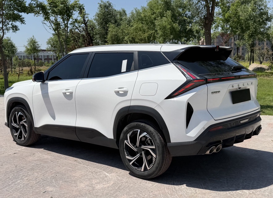 GEELY Boyue 2023 car image #6