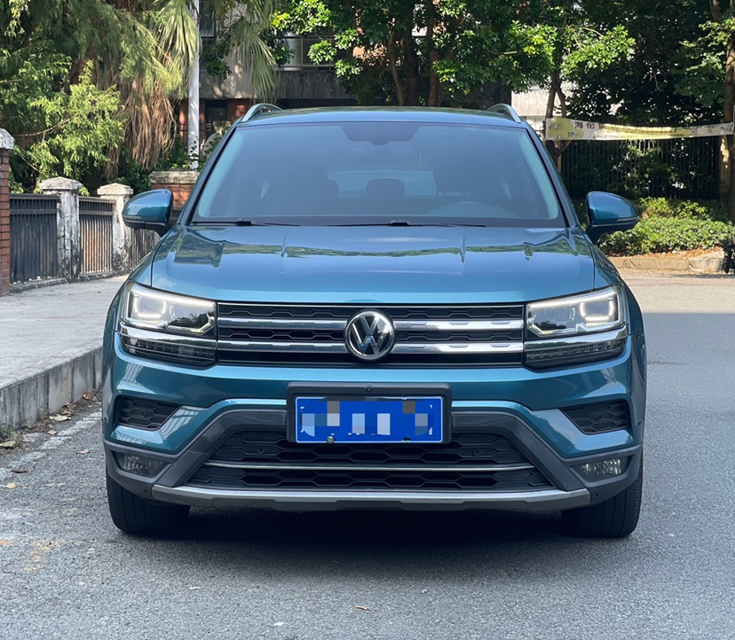 Volkswagen Tharu 2018 car image #2