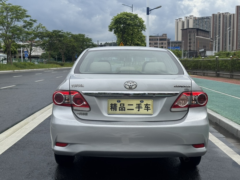 Toyota Corolla 2011 #8 Toyota Corolla 2011 car image #8