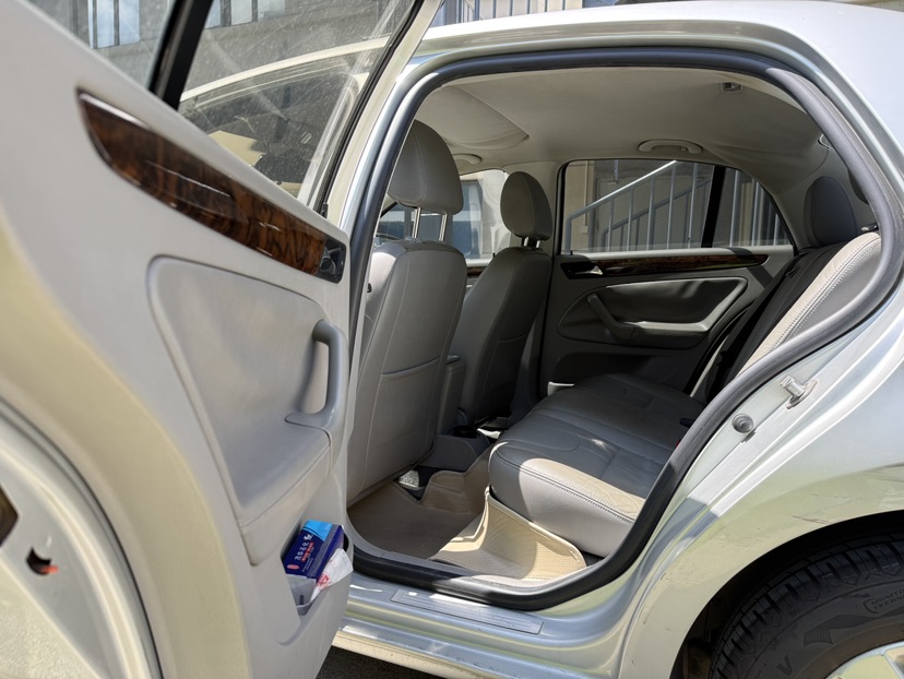 Volkswagen Bora 2009 car image #8