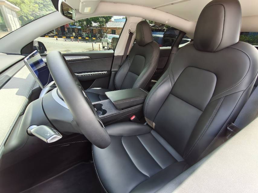 Tesla Model Y 2024 #7 Tesla Model Y 2024 car image #7