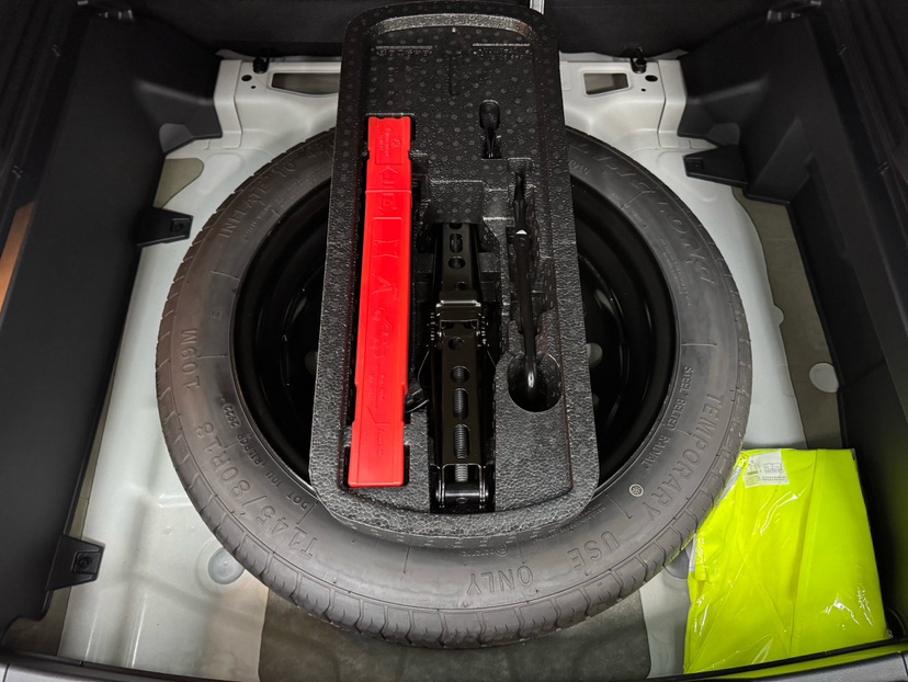 GEELY Vision X6 2023 car image #18