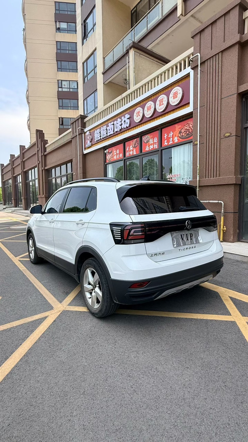 Volkswagen T-Cross 2023 #7 Volkswagen T-Cross 2023 car image #7