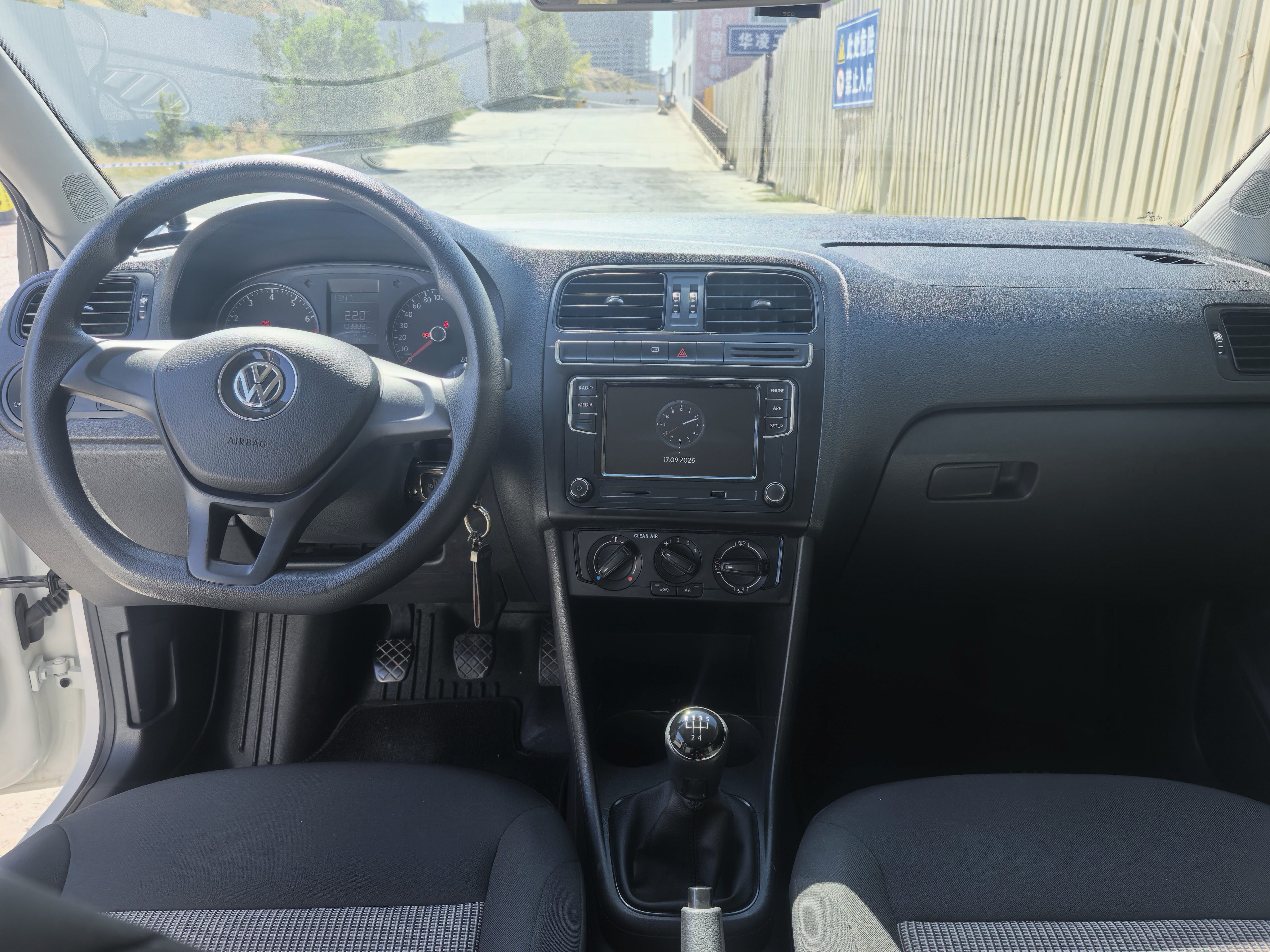 Volkswagen Polo 2018 #9 Volkswagen Polo 2018 car image #9