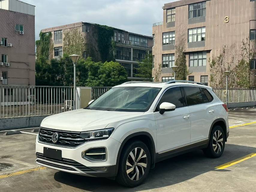 Volkswagen Tayron 2020 Volkswagen Tayron 2020 immagine di auto
