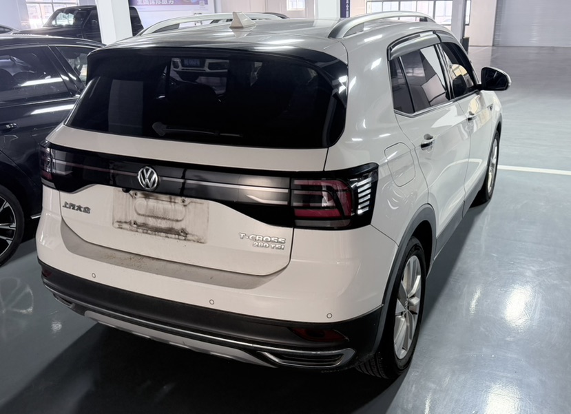 Volkswagen T-Cross 2019 #4 Volkswagen T-Cross 2019 car image #4