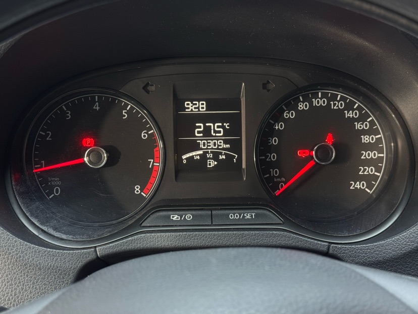 Volkswagen Polo 2017 car image #6